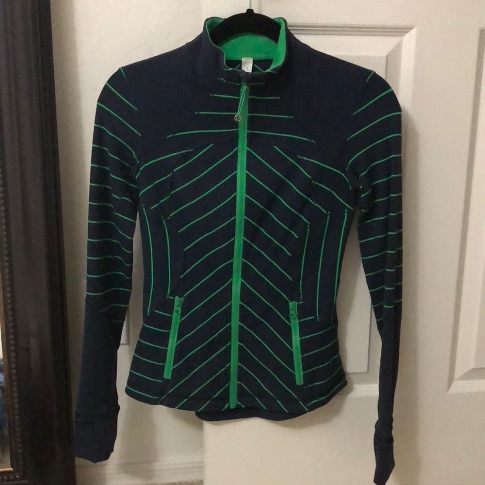 Authentic Lululemon Zip up!!